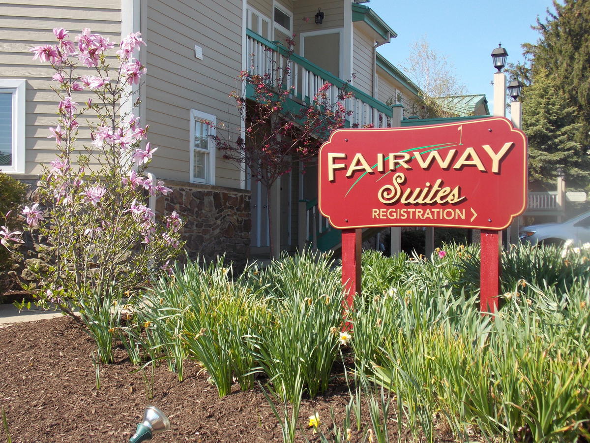 Fairway Suites At The Peak French Creek Exterior photo
